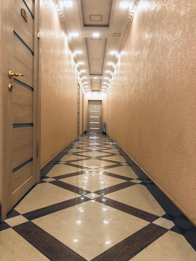 Imperial Otel Umanʼ Dış mekan fotoğraf