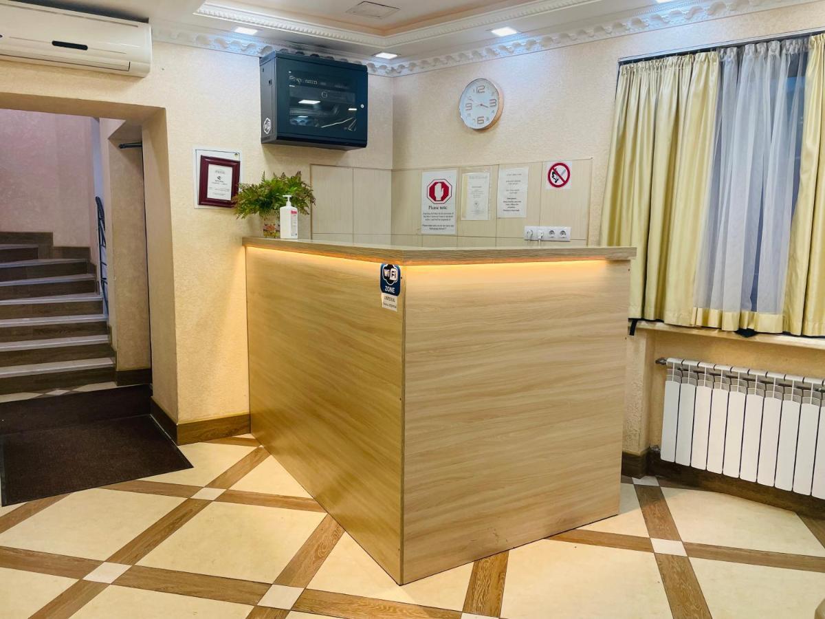 Imperial Otel Umanʼ Dış mekan fotoğraf